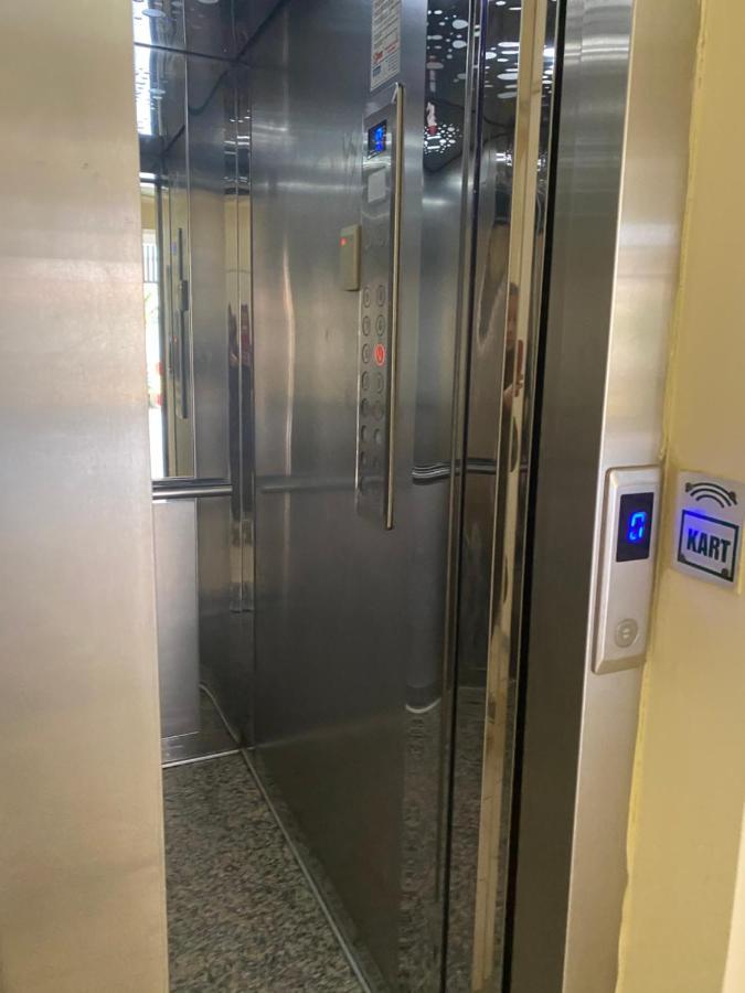 Tirana New Bazaar-Apartment 1 מראה חיצוני תמונה